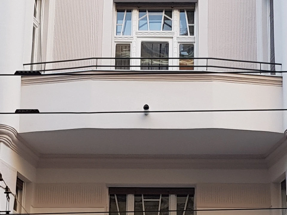 Baross utca 43. felújított erkély