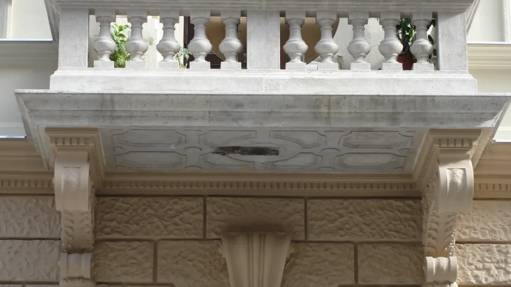 Eötvös u. 39. erkély | felújítás után