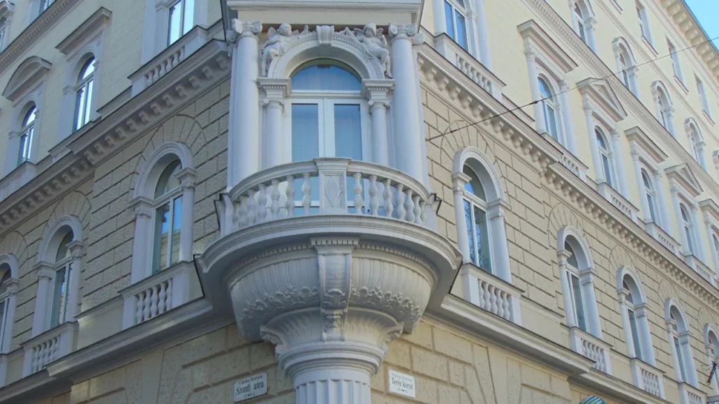 Mark Center homlokzat felújítás, restaurálás