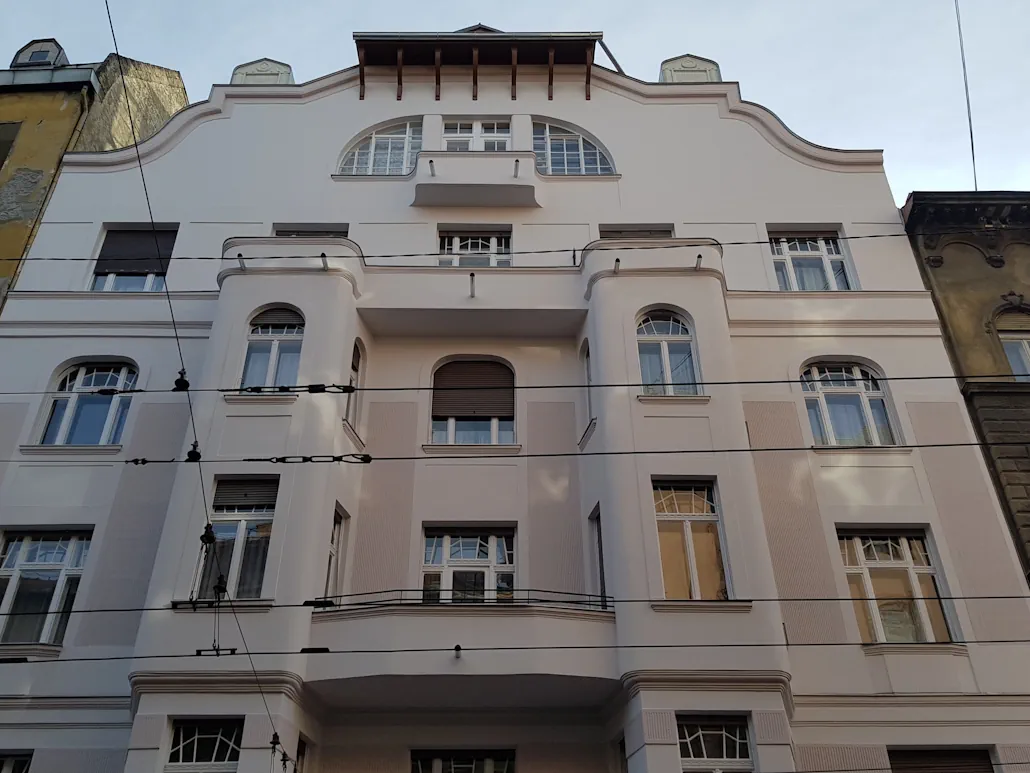 komplex homlokzatfelújítás Budapesten, a Baross utcában