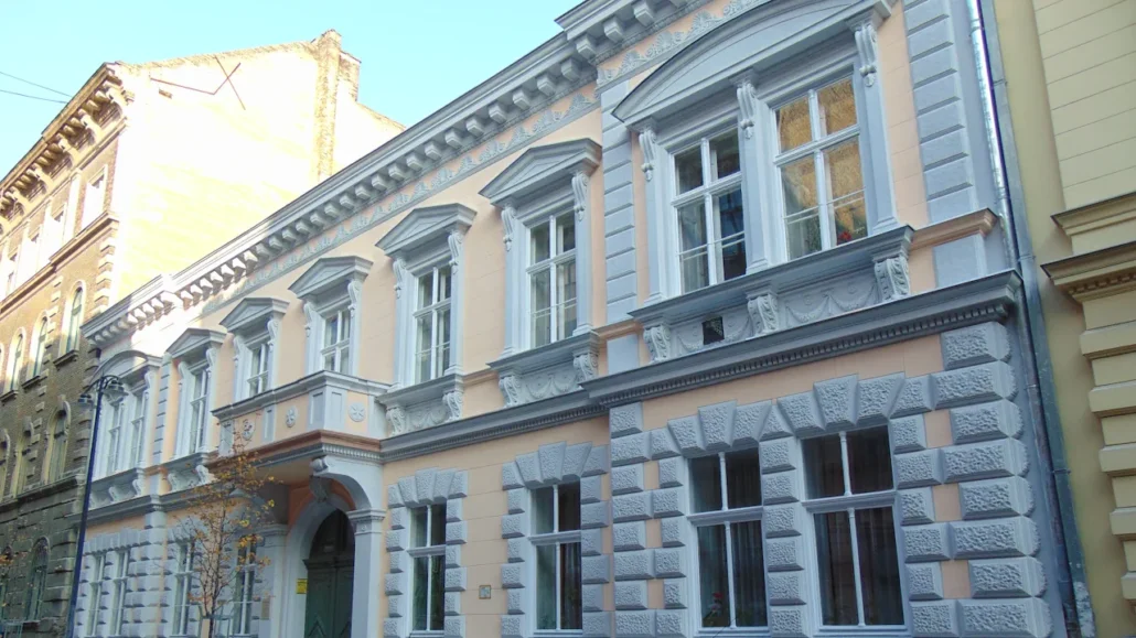 Horánszky utca 4. műemlék homlokzat felújítás