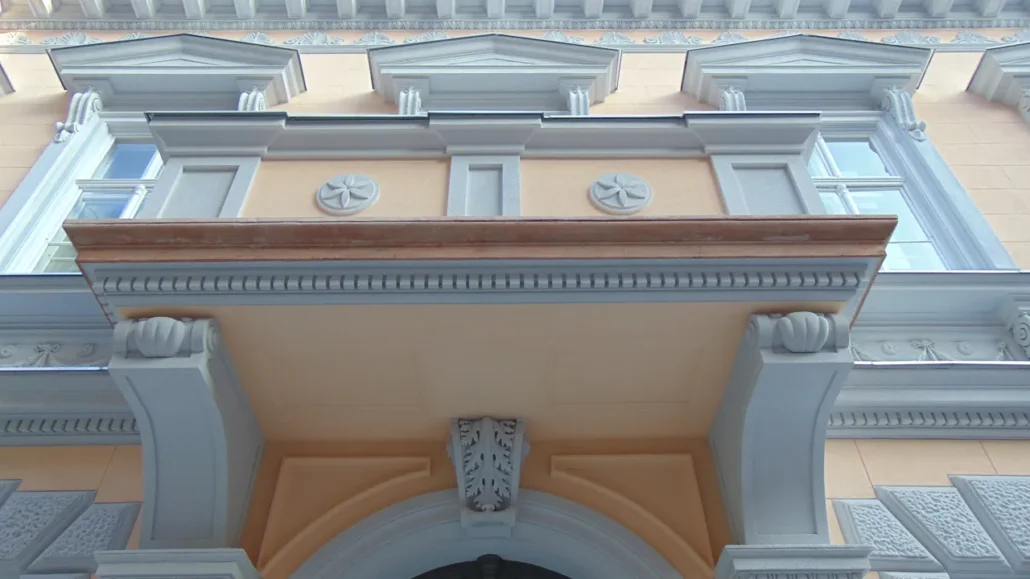 Horánszky utca 4. műemlék homlokzat felújítás